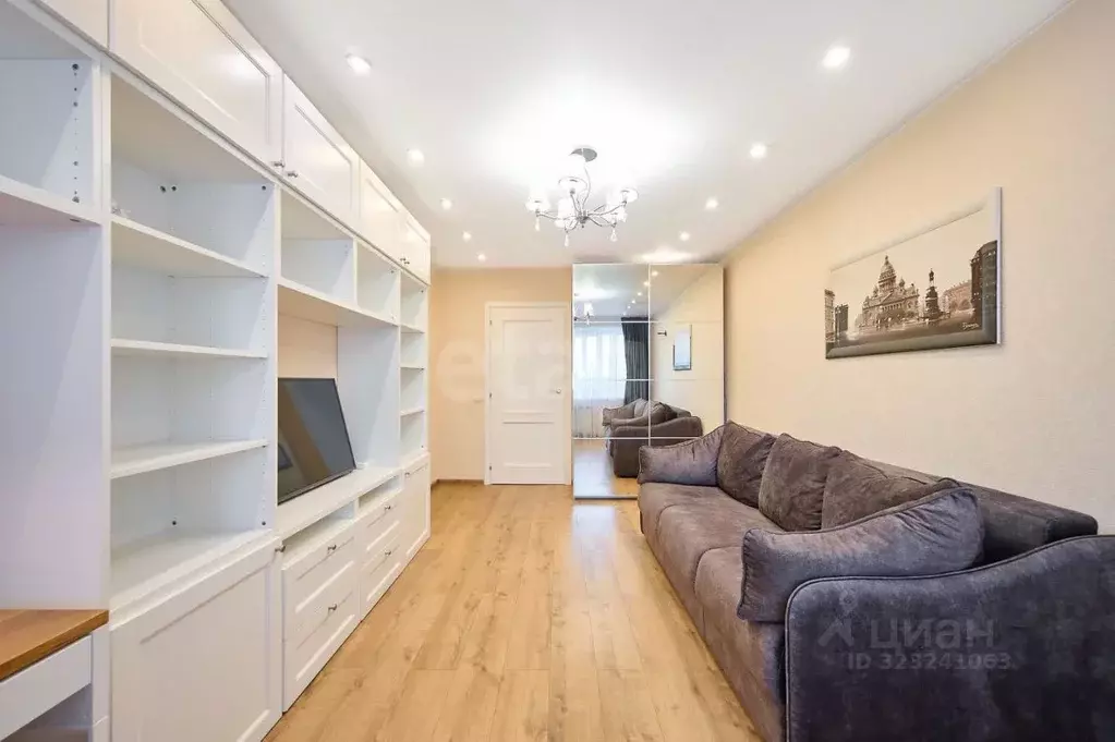 1-к кв. Псковская область, Псков Юбилейная ул., 42 (42.3 м) - Фото 1