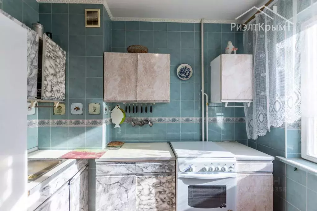 2-к кв. Крым, Симферополь ул. Героев Сталинграда, 35 (51.0 м) - Фото 2