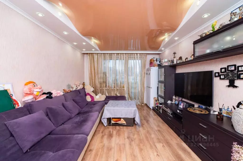 3-к кв. Курганская область, Курган Заозерный жилрайон, 5-й мкр, 10 ... - Фото 1