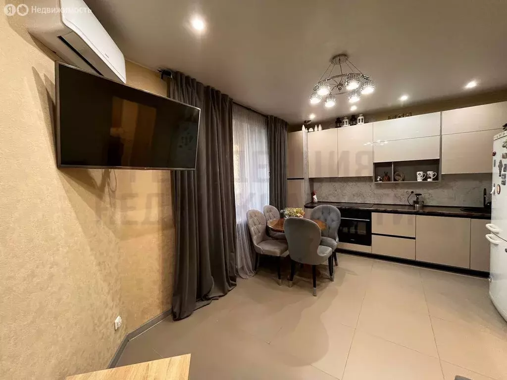 2-комнатная квартира: Самара, Арцыбушевская улица, 45 (70 м) - Фото 2