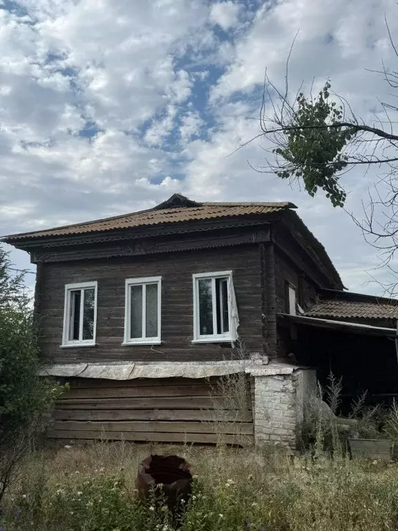Дом в Волгоградская область, Старополтавский район, с. Гмелинка ул. ... - Фото 1