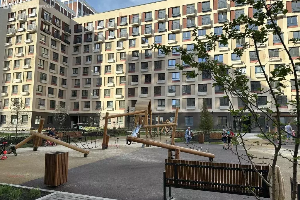 2-комнатная квартира: Екатеринбург, улица Краснолесья, 100/3 (56 м) - Фото 1