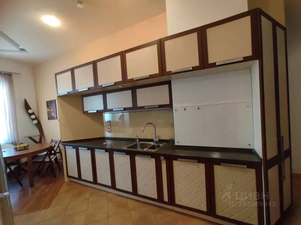 4-к кв. Ростовская область, Ростов-на-Дону Башкирская ул., 4б (92.0 м) - Фото 1