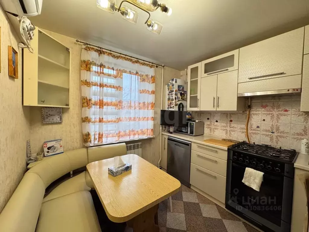 3-к кв. Крым, Симферополь ул. Садовая (59.0 м) - Фото 1
