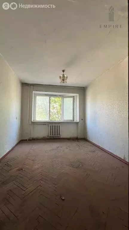 6-комнатная квартира: Грозный, улица Каменщиков, 10 (100 м) - Фото 1