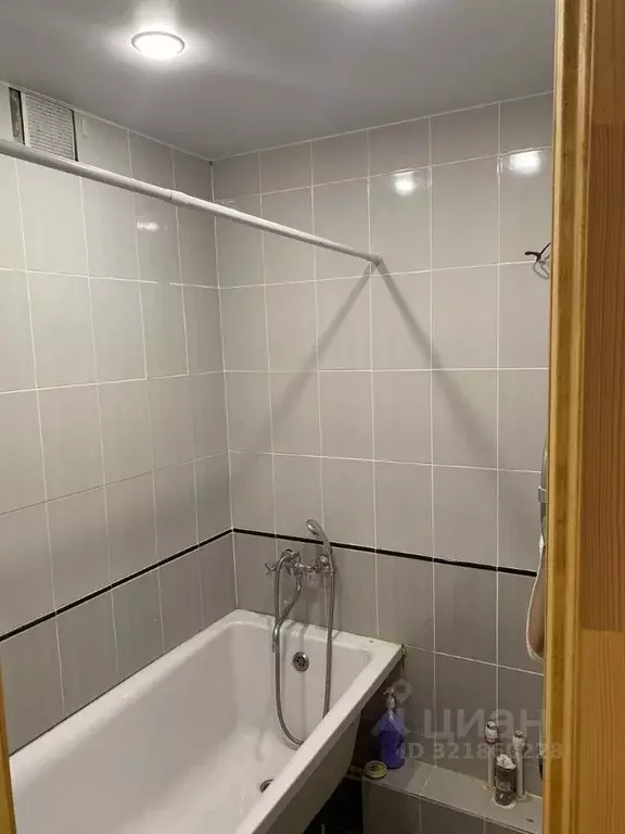 3-к кв. Саратовская область, Саратов проезд 2-й Украинский, 5 (59.0 м) - Фото 0