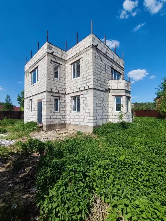 Дом в Калужская область, Жуковский муниципальный округ, д. Доброе, ... - Фото 1