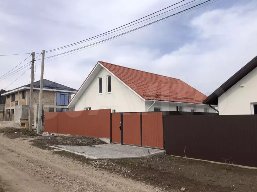 Дом 207,4 м на участке 7,2 сот. - Фото 0