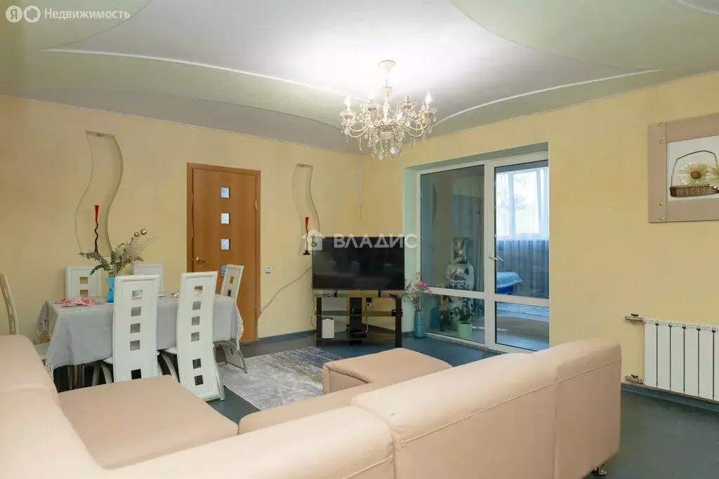 2-комнатная квартира: Благовещенск, улица Горького, 163 (58.2 м) - Фото 0