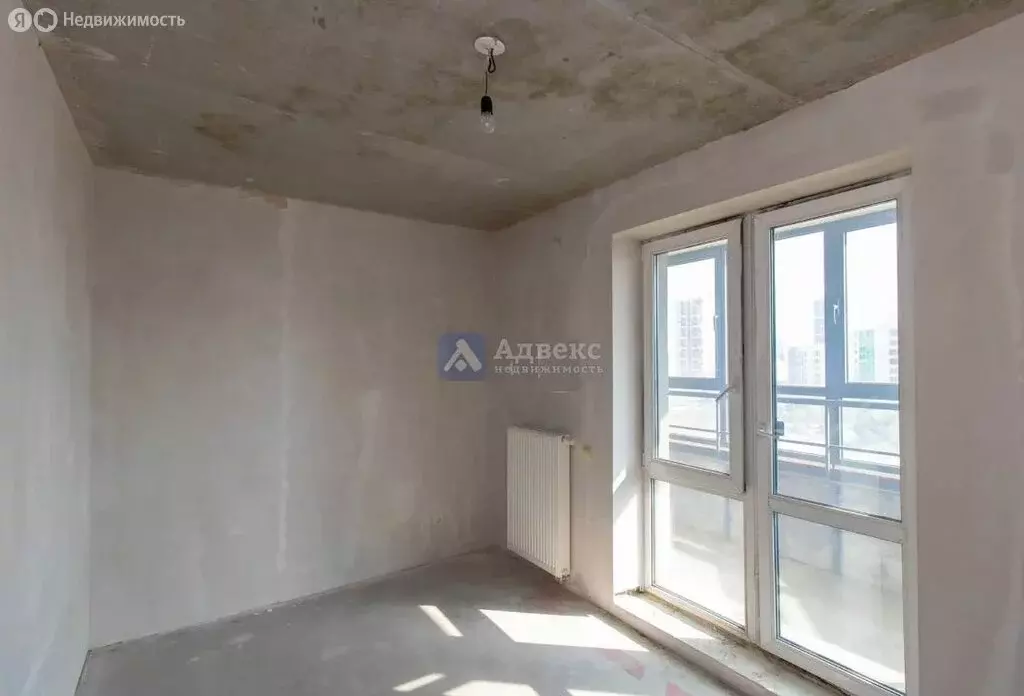 3-комнатная квартира: Тюмень, улица Ю.-Р.Г. Эрвье, 30к4 (61 м) - Фото 1