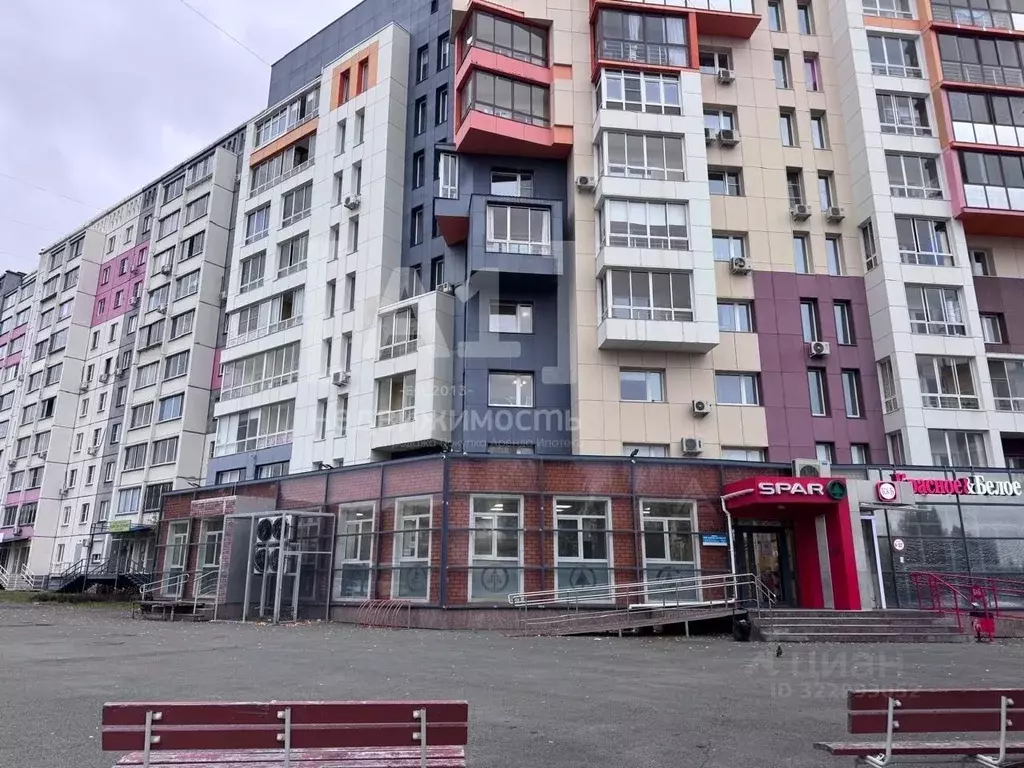 Торговая площадь в Челябинская область, Челябинск ул. Академика ... - Фото 1