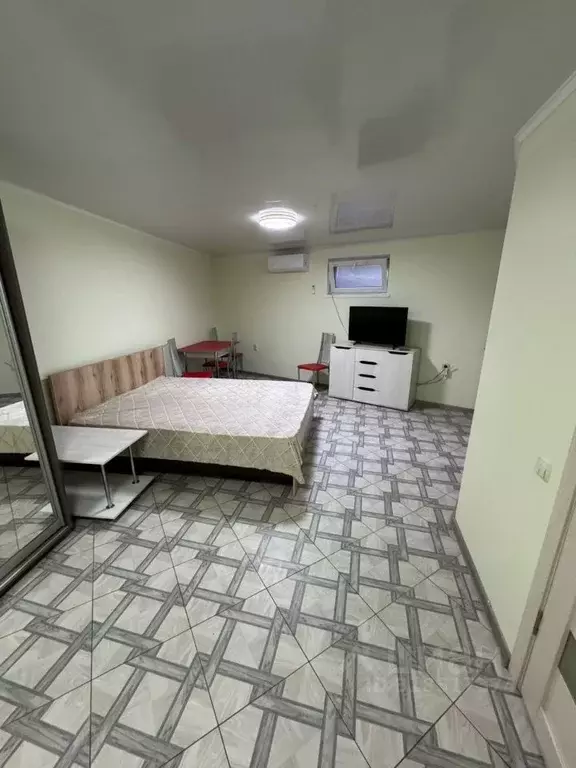 1-к кв. Крым, Симферополь ул. Складская, 10 (35.0 м) - Фото 0
