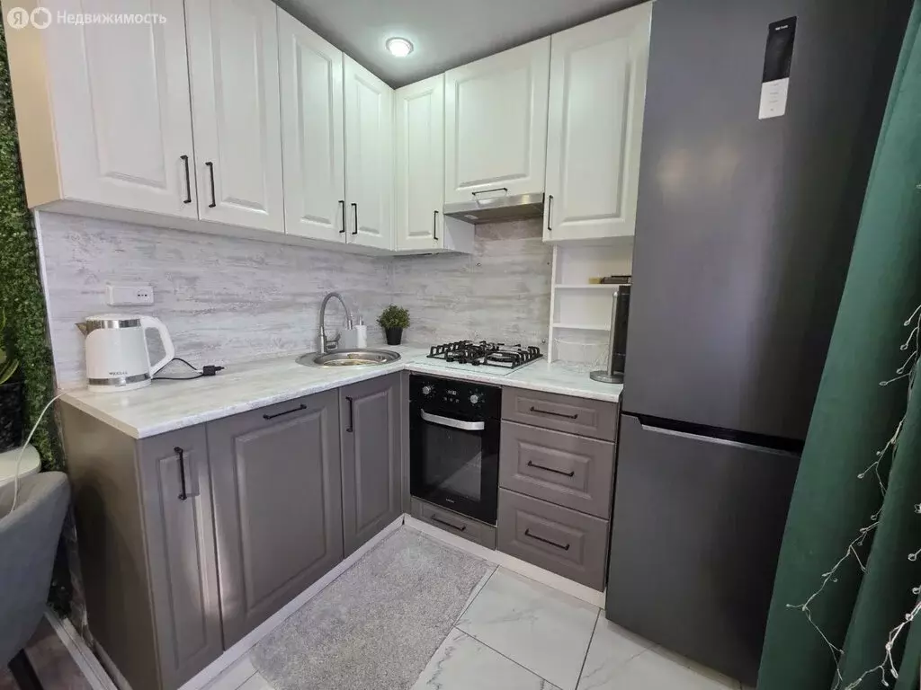 3-комнатная квартира: Сухой Лог, улица Белинского, 49Б (53 м) - Фото 1