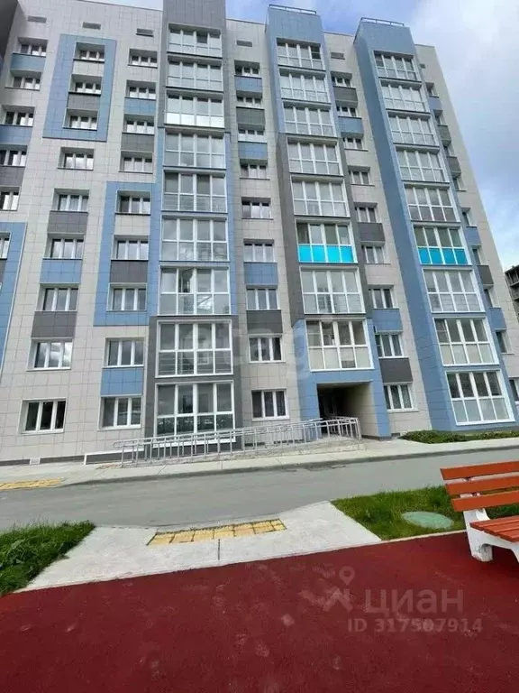 3-к кв. Сахалинская область, Южно-Сахалинск Загородная ул., 2к3 (84.0 ... - Фото 1