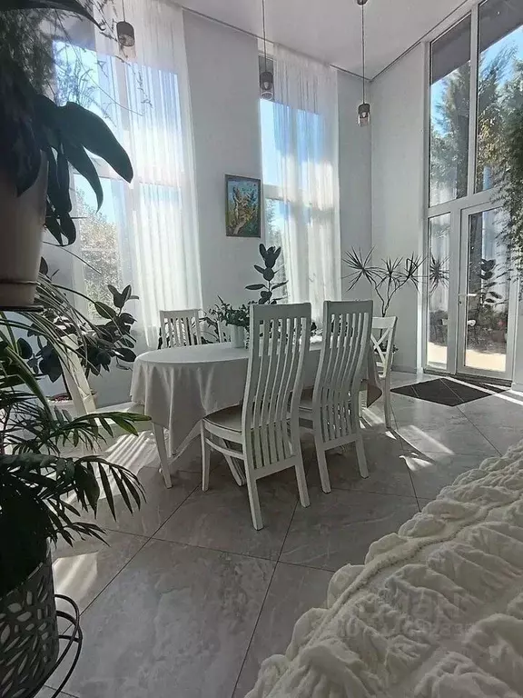 Дом в Краснодарский край, Сочи ул. Яна Фабрициуса, 51 (180 м) - Фото 1