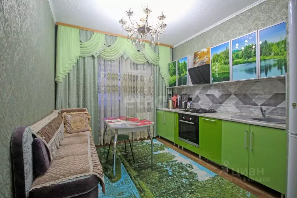 2-к кв. Ямало-Ненецкий АО, Новый Уренгой Оптимистов мкр, 2/2 (65.6 м) - Фото 0