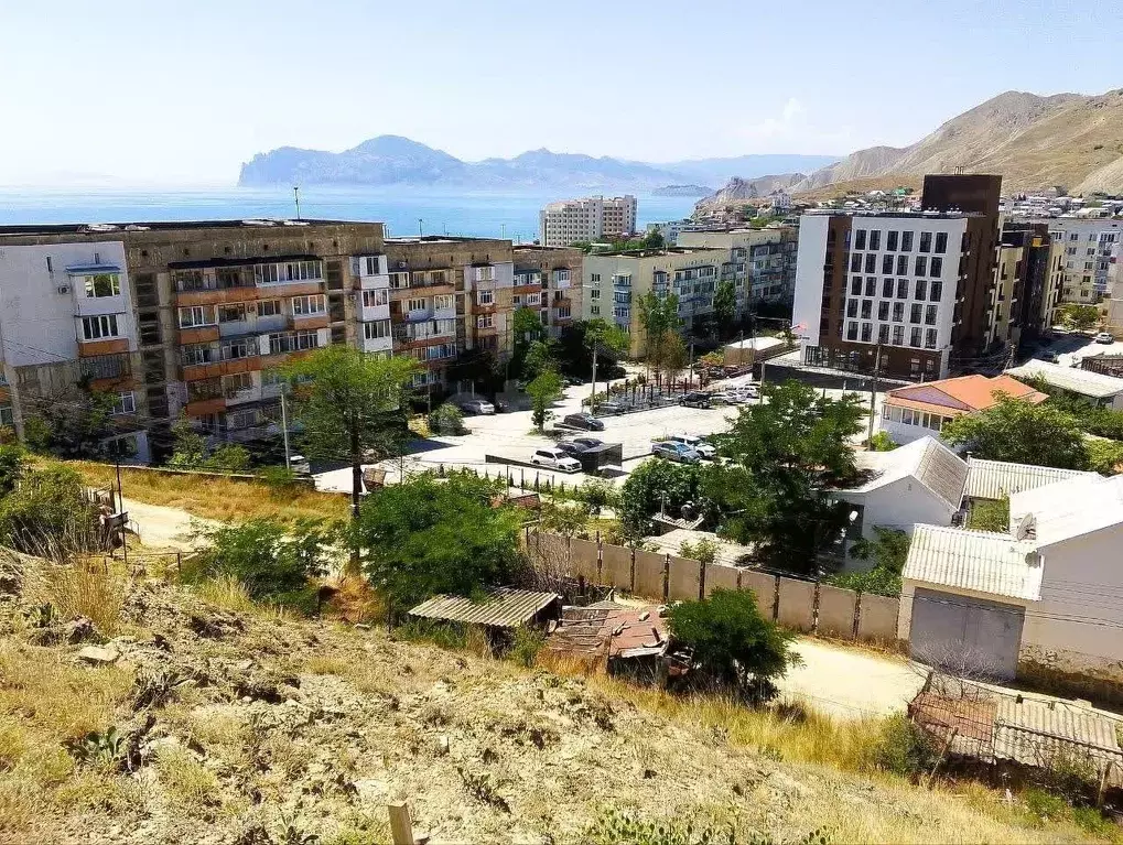 Участок в Крым, Феодосия муниципальный округ, Орджоникидзе пгт ул. ... - Фото 1