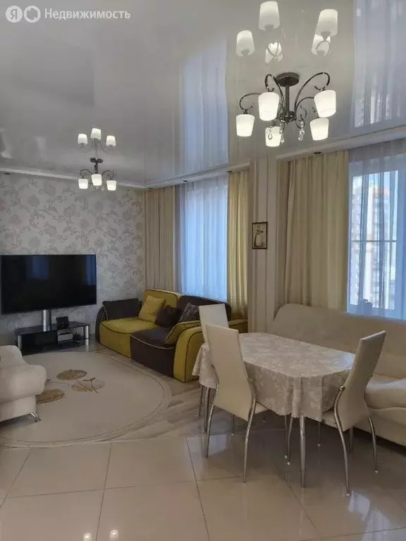 3-комнатная квартира: Санкт-Петербург, проспект Королёва, 63к2 (75 м) - Фото 1