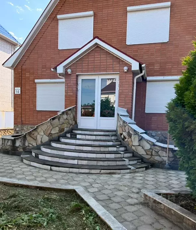 Дом в Краснодарский край, Ейск Майский пер., 14 (367 м) - Фото 1