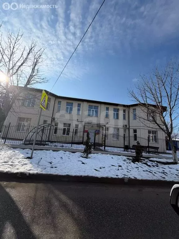 3-комнатная квартира: Крымская Роза, Тенистая улица, 4 (56.6 м) - Фото 1