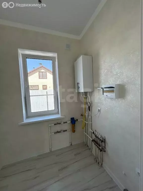 Дом в посёлок Майский, квартал Майский-80, Лирическая улица (130 м) - Фото 1