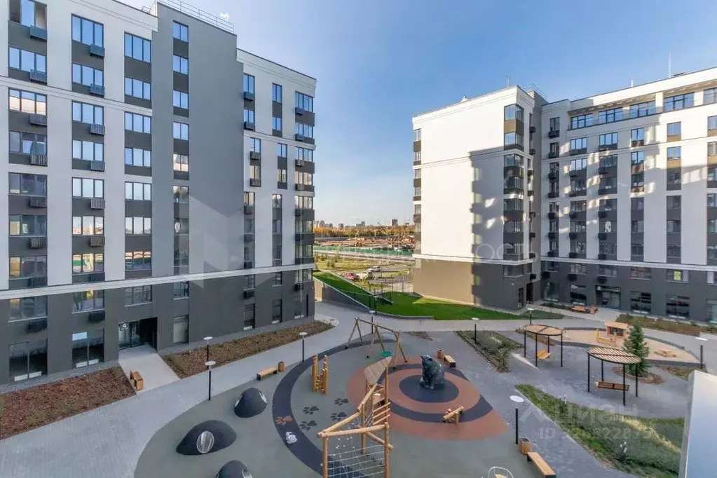 2-к кв. Тюменская область, Тюмень ул. Тимофея Кармацкого, 3 (67.0 м) - Фото 1