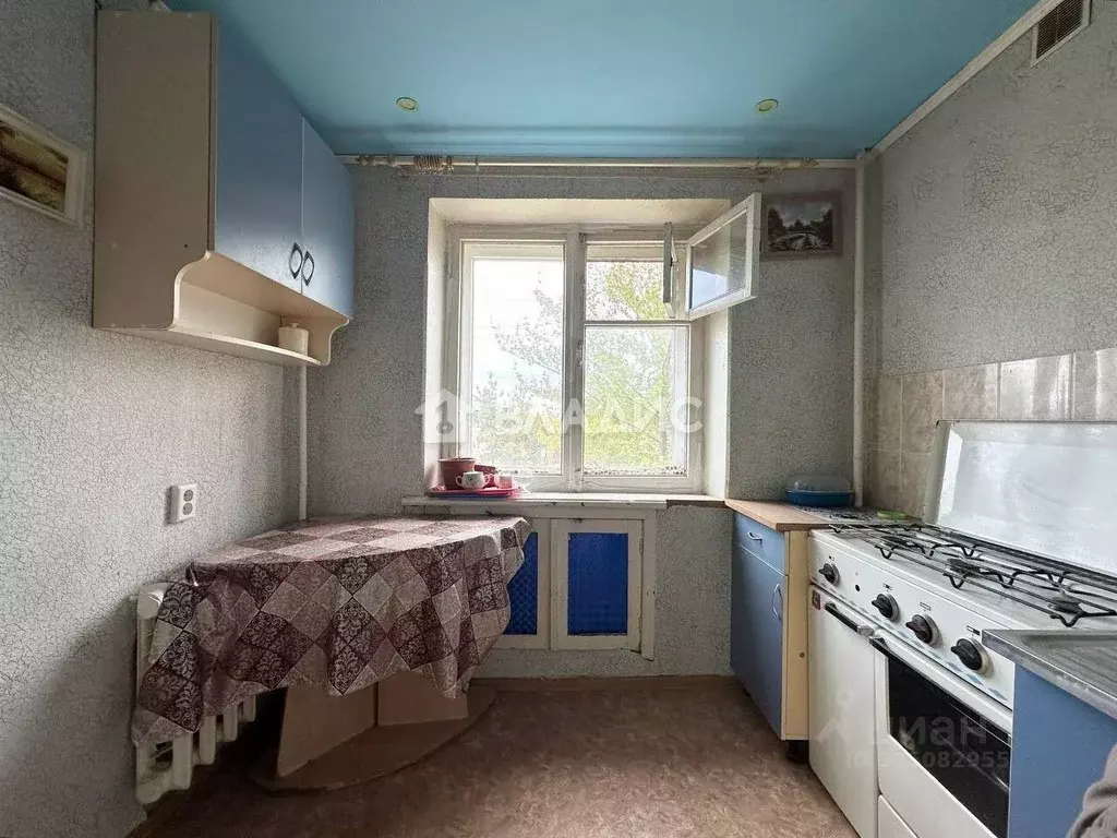 1-к кв. Саратовская область, Балаково Харьковская ул., 28 (31.0 м) - Фото 2