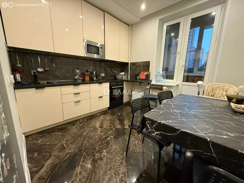 2-комнатная квартира: Москва, улица Маршала Савицкого, 4к1 (59 м) - Фото 1