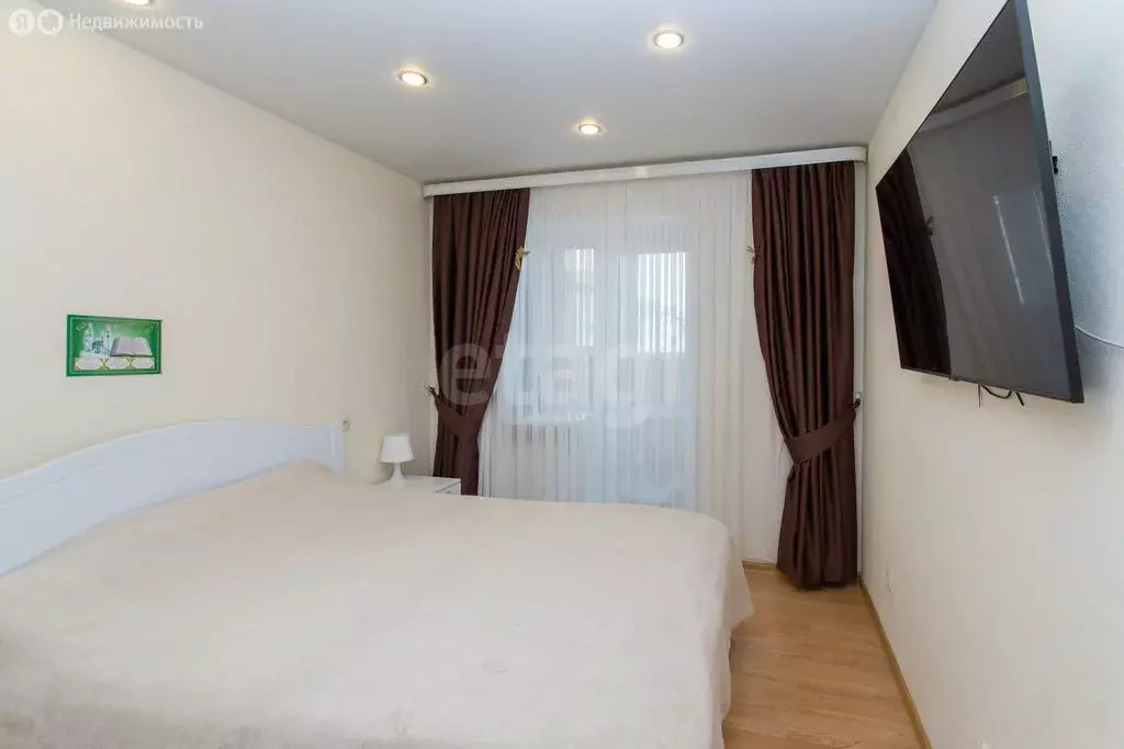 2-комнатная квартира: Тобольск, 7-й микрорайон, 49А (52 м) - Фото 2