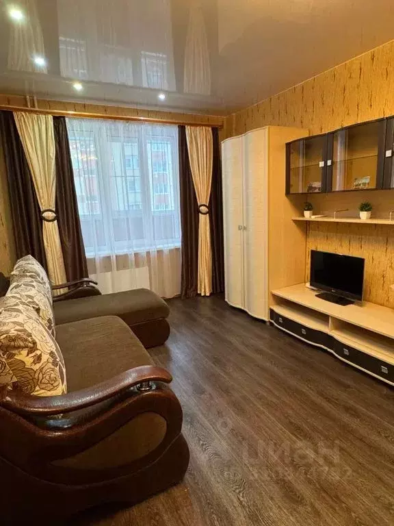 1-к кв. Псковская область, Псков Инженерная ул., 120 (43.0 м) - Фото 1