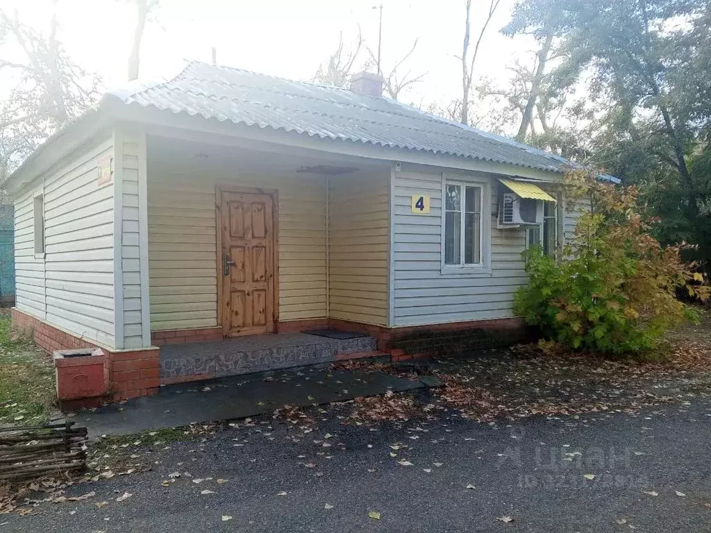 Дом в Волгоградская область, Среднеахтубинский район, Краснослободск ... - Фото 1