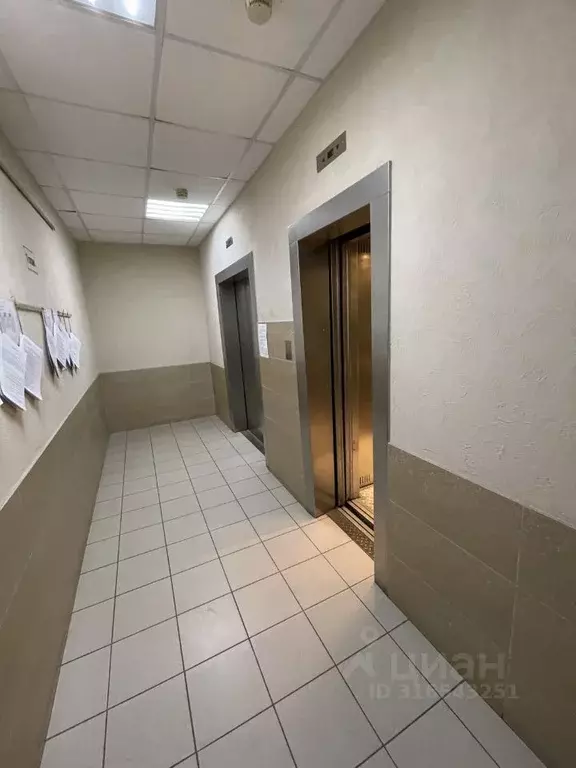 2-к кв. Москва ул. Генерала Антонова, 7 (88.6 м) - Фото 1