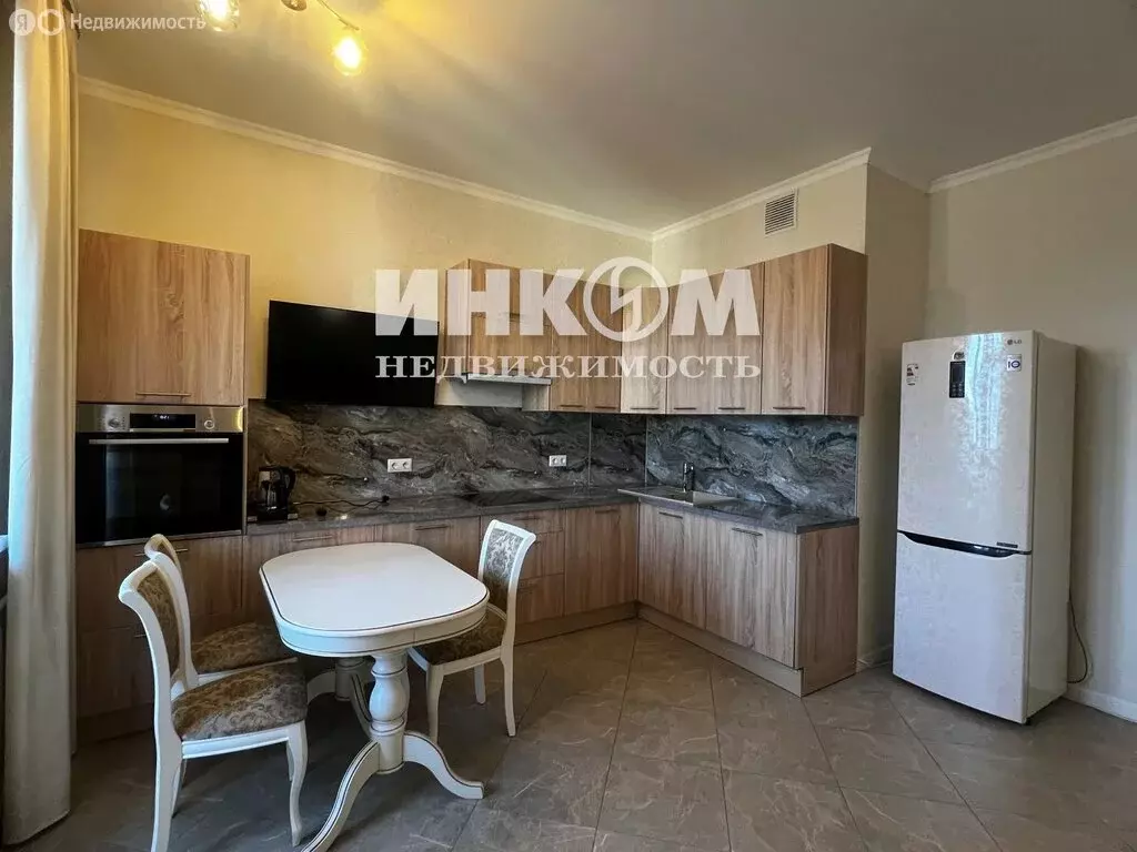 2-комнатная квартира: Одинцово, бульвар Маршала Крылова, 25А (93 м) - Фото 2