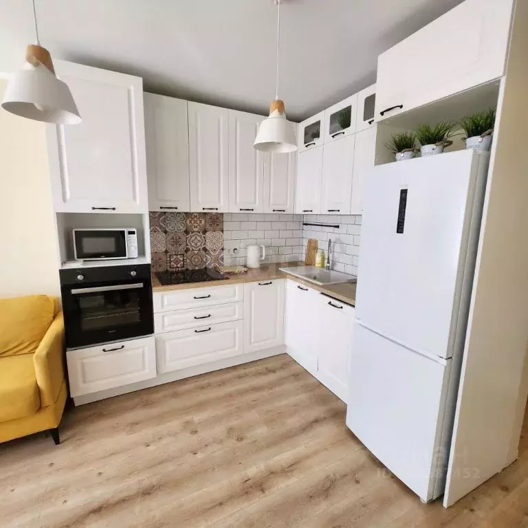 1-к кв. Тюменская область, Тюмень ул. 50 лет Октября, 57Бк2 (37.0 м) - Фото 1