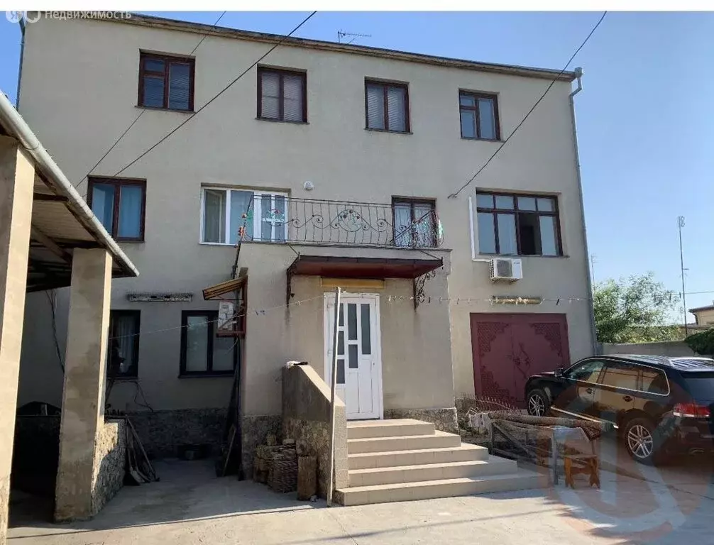 Дом в Евпатория, улица Шишкина, 7 (380 м) - Фото 1