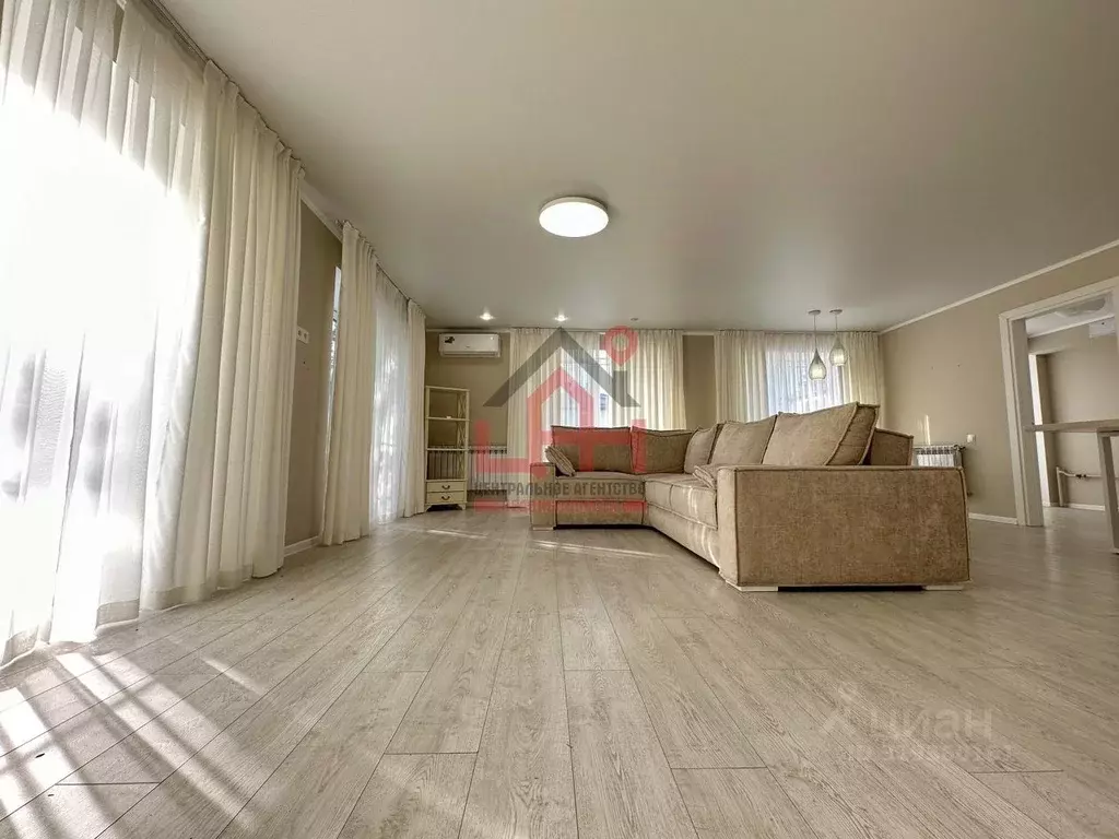 4-к кв. Ставропольский край, Ессентуки Октябрьская ул., 8В (116.0 м) - Фото 1