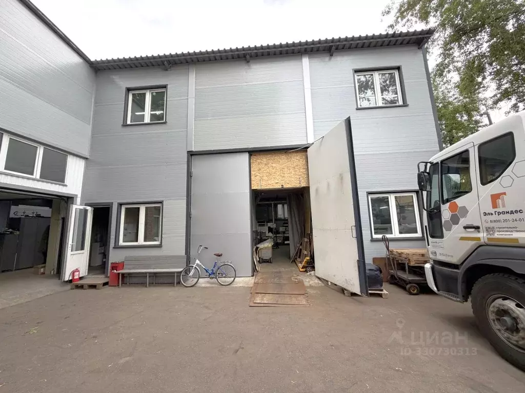 Помещение свободного назначения в Москва Стахановская ул., 7 (376 м) - Фото 1