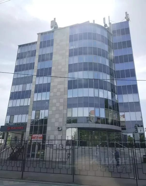 Офис в Краснодарский край, Краснодар ул. Имени Дзержинского, 7 (250 м) - Фото 1