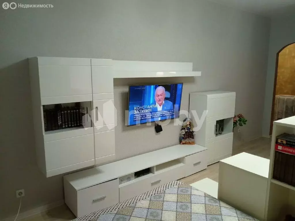 1-комнатная квартира: Калининград, Калязинская улица, 6 (40 м) - Фото 1