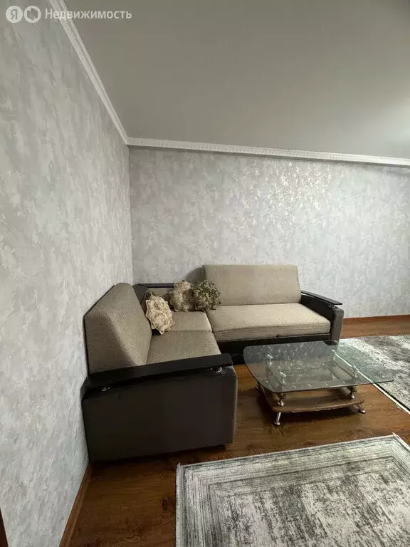 2-комнатная квартира: Дербент, улица У. Умурдинова, 20 (90 м) - Фото 2