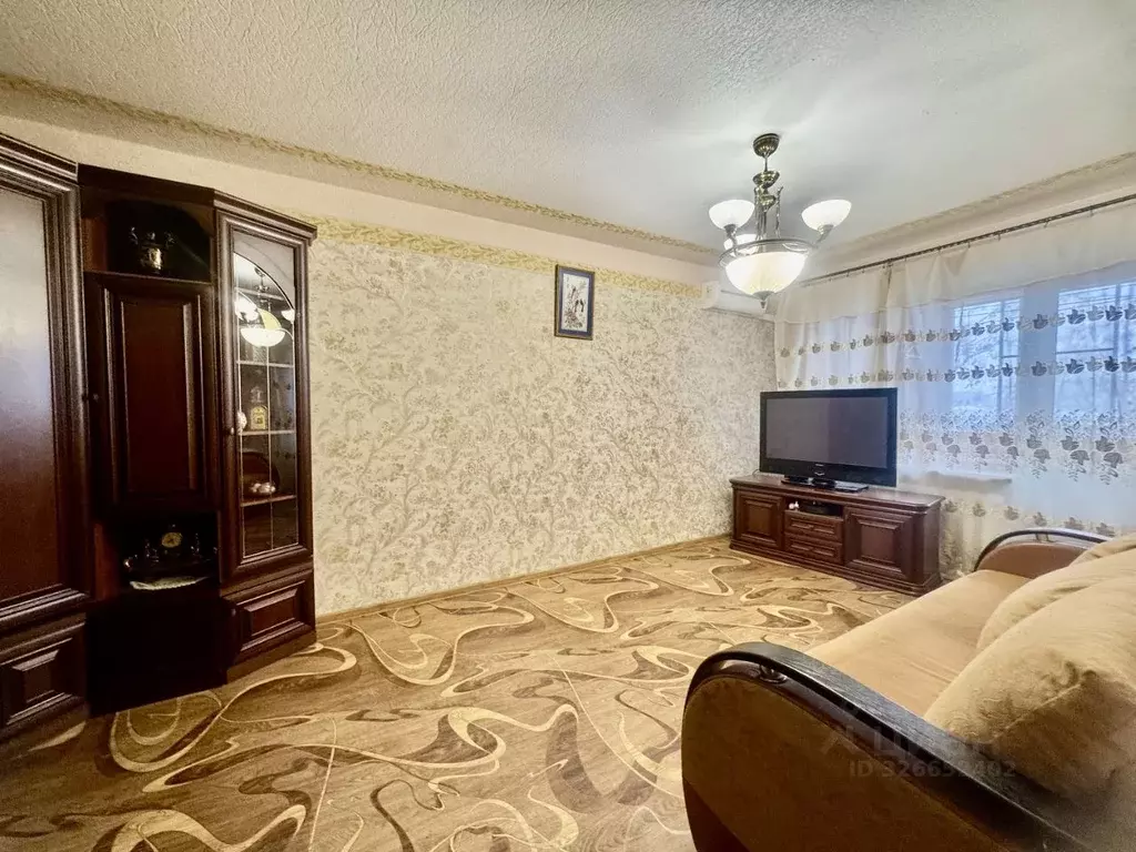 3-к кв. Липецкая область, Липецк ул. М. Горького, 13 (64.0 м) - Фото 2