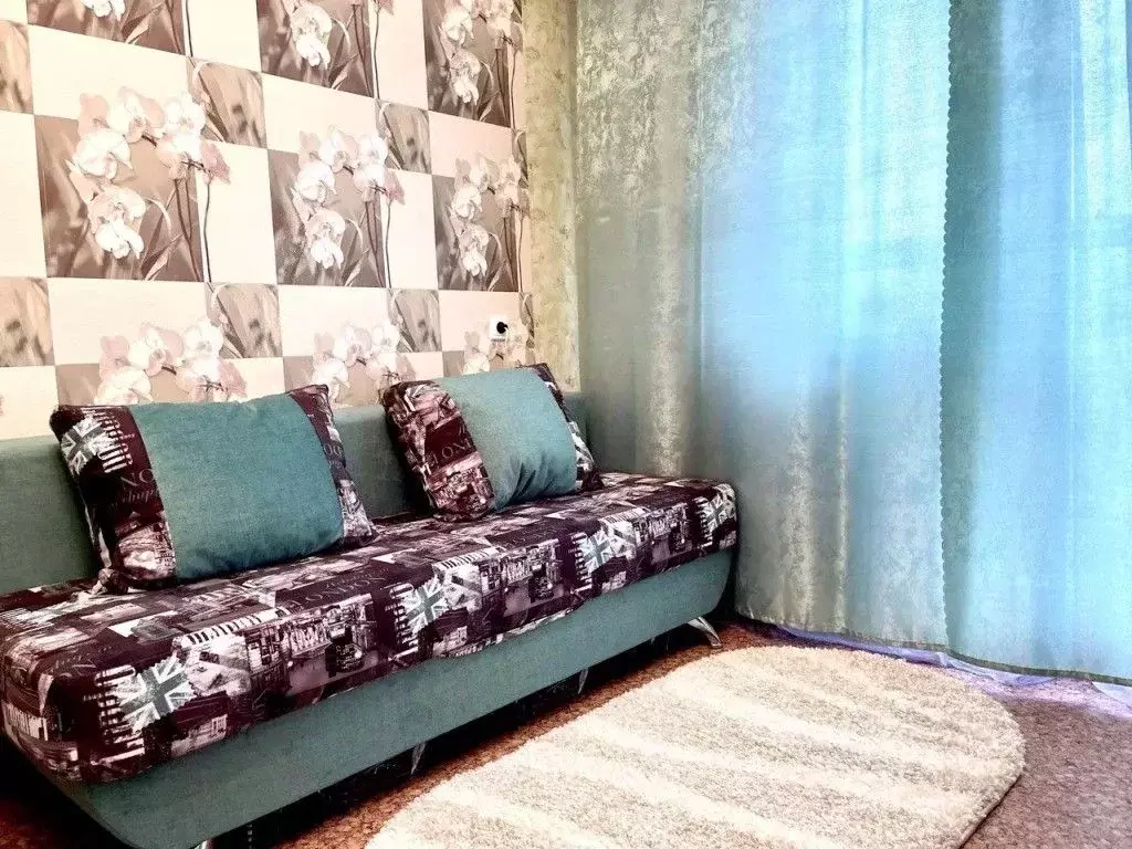 Комната Кемеровская область, Междуреченск бул. Медиков, 8 (10.0 м) - Фото 0