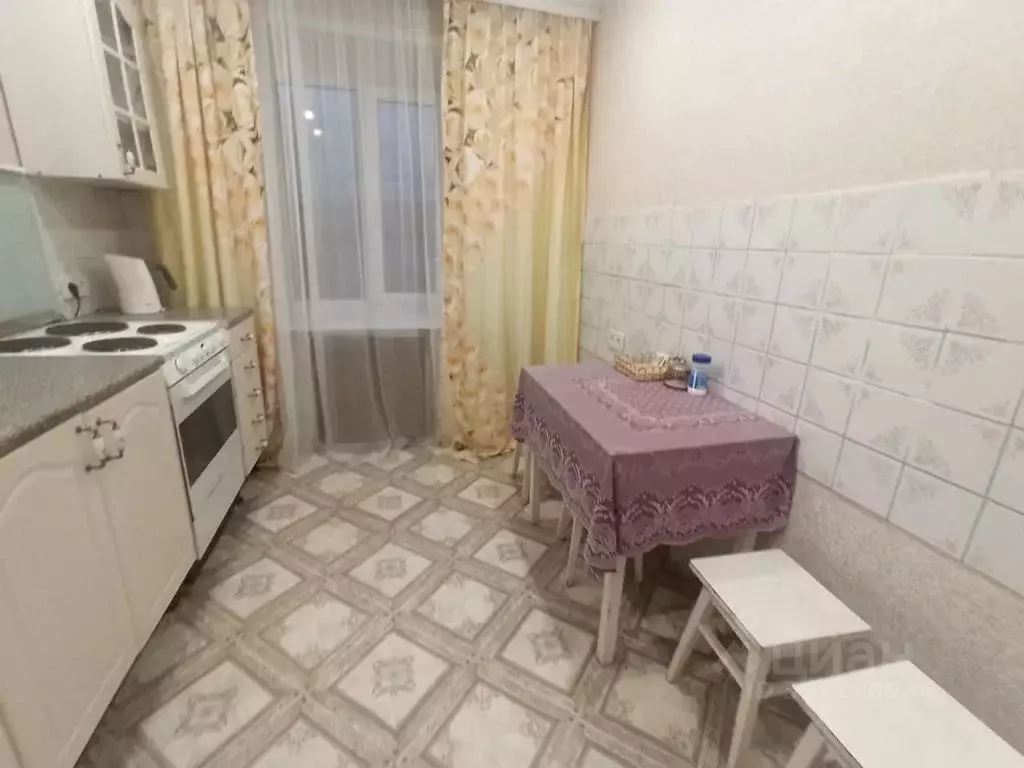2-к кв. Красноярский край, Красноярск ул. 60 лет Октября, 108а (63.0 ... - Фото 1