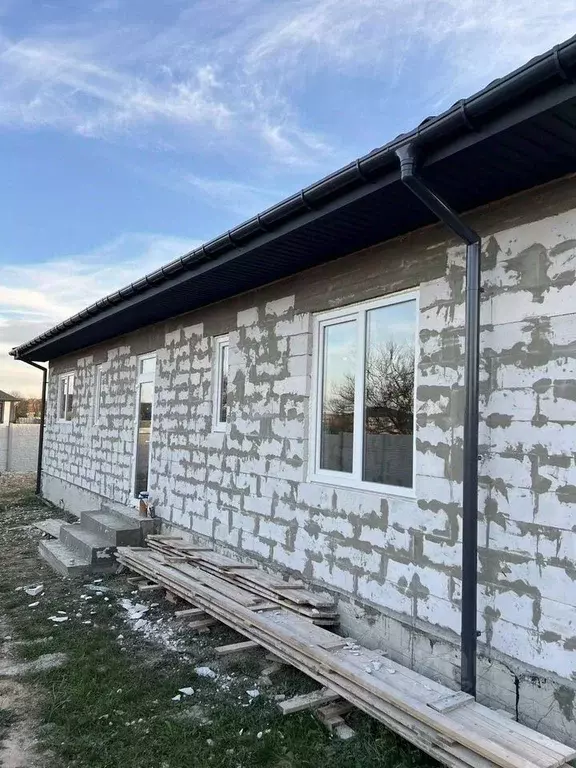 Дом в Крым, Симферопольский район, с. Чистенькое ул. Свиридова, 14 ... - Фото 2