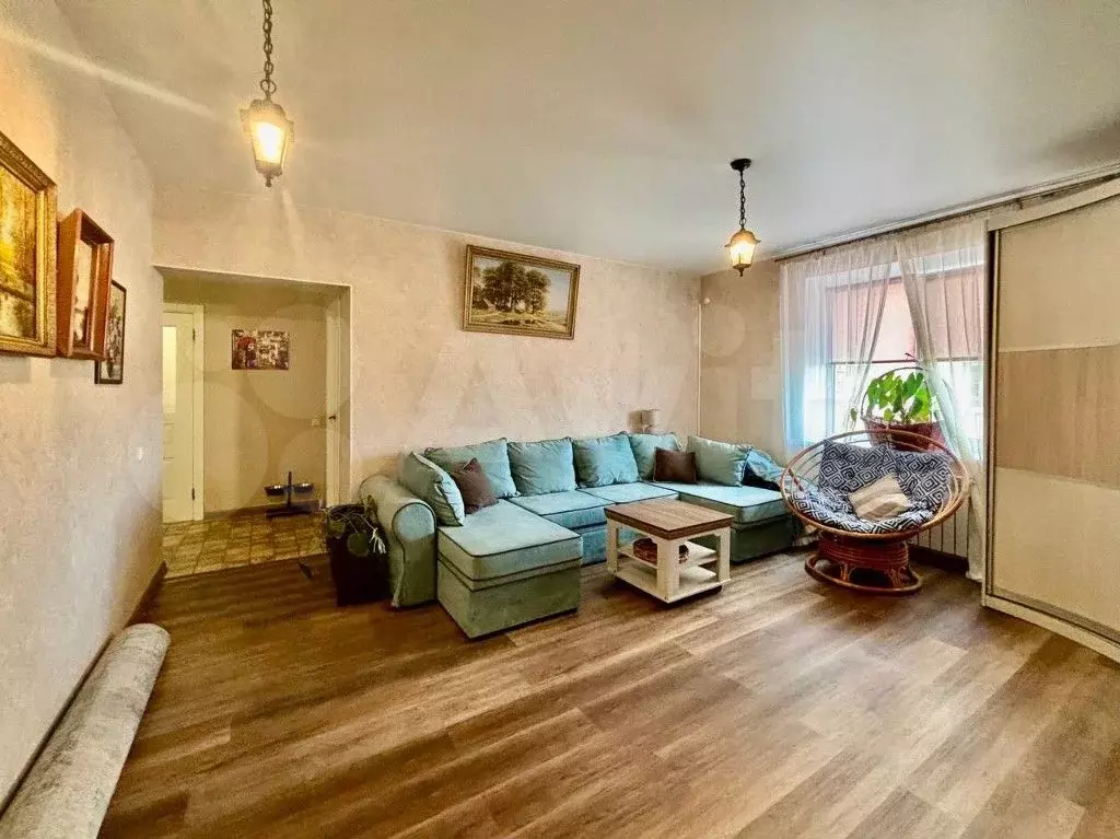 3-к. квартира, 71,9 м, 2/4 эт. - Фото 0