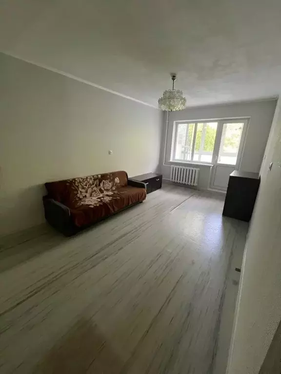 2-к кв. Омская область, Омск Заозерный мкр, ул. Бархатовой, 3В (44.0 ... - Фото 1