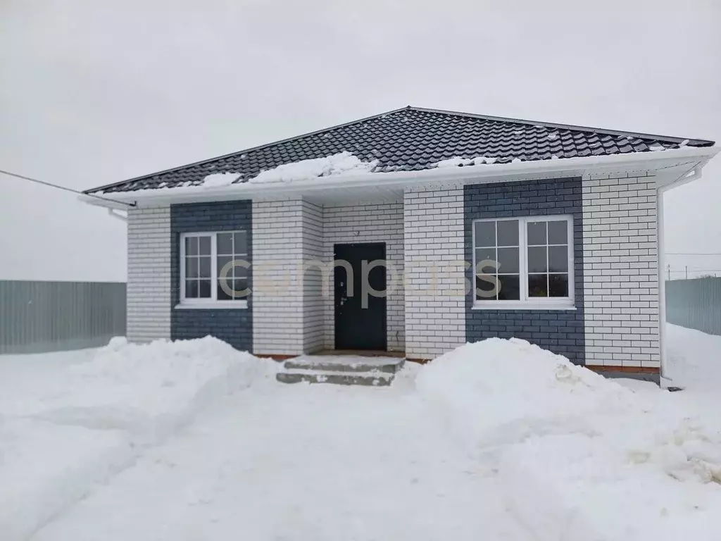 Дом в Тюменская область, Тюмень ул. Романа Филипова (80 м) - Фото 1