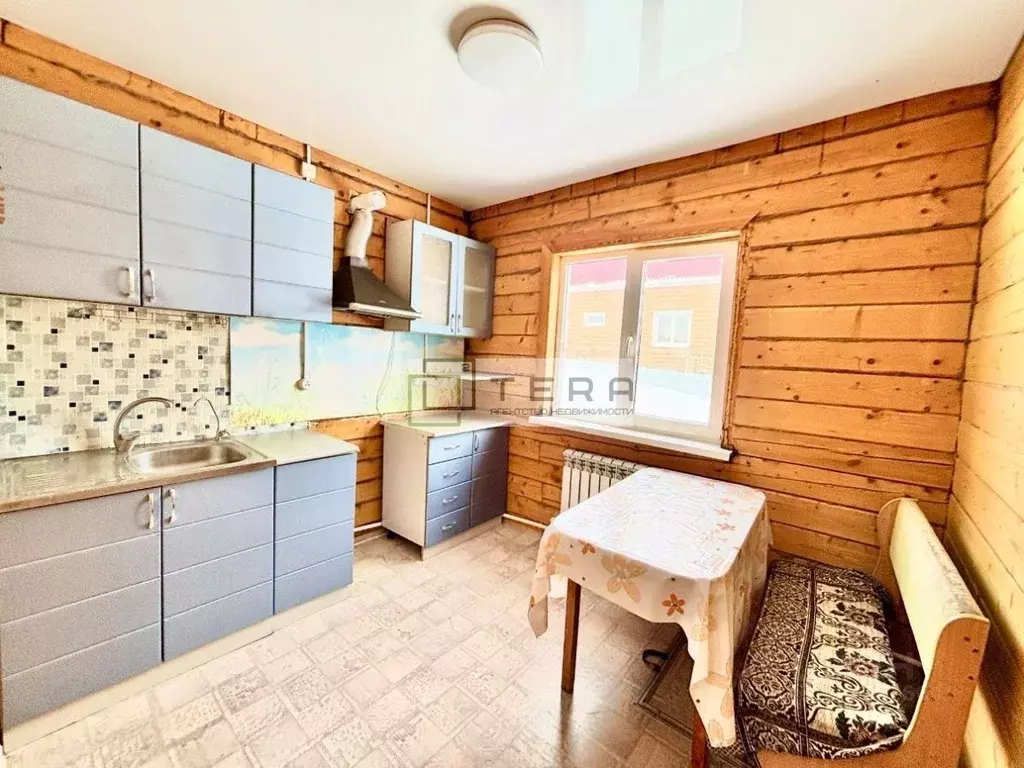 Дом в Башкортостан, Иглинский сельсовет, с. Иглино ул. Пирогова, 6 (86 ... - Фото 2