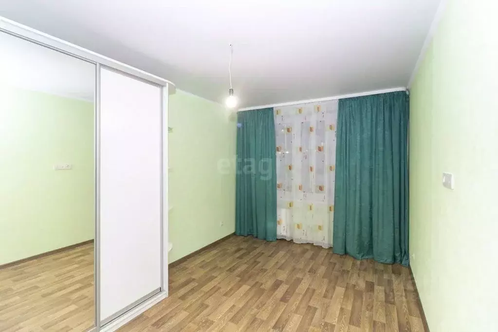 2-к кв. Тюменская область, Тюмень ул. Александра Протозанова, 16 (53.2 ... - Фото 1