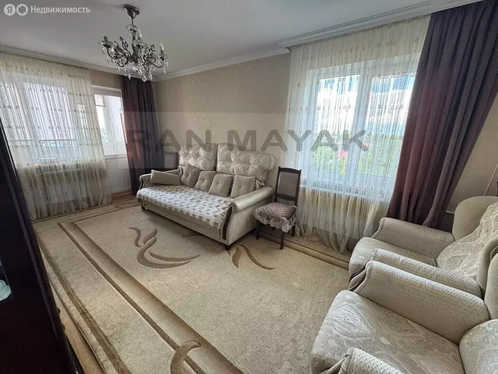 3-комнатная квартира: Майкоп, улица Свободы, 413Б (61.7 м) - Фото 1